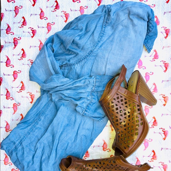 Ava & Viv Tops - Never Worn ✨ Ava & Viv Long Sleeve Chambray Shirt